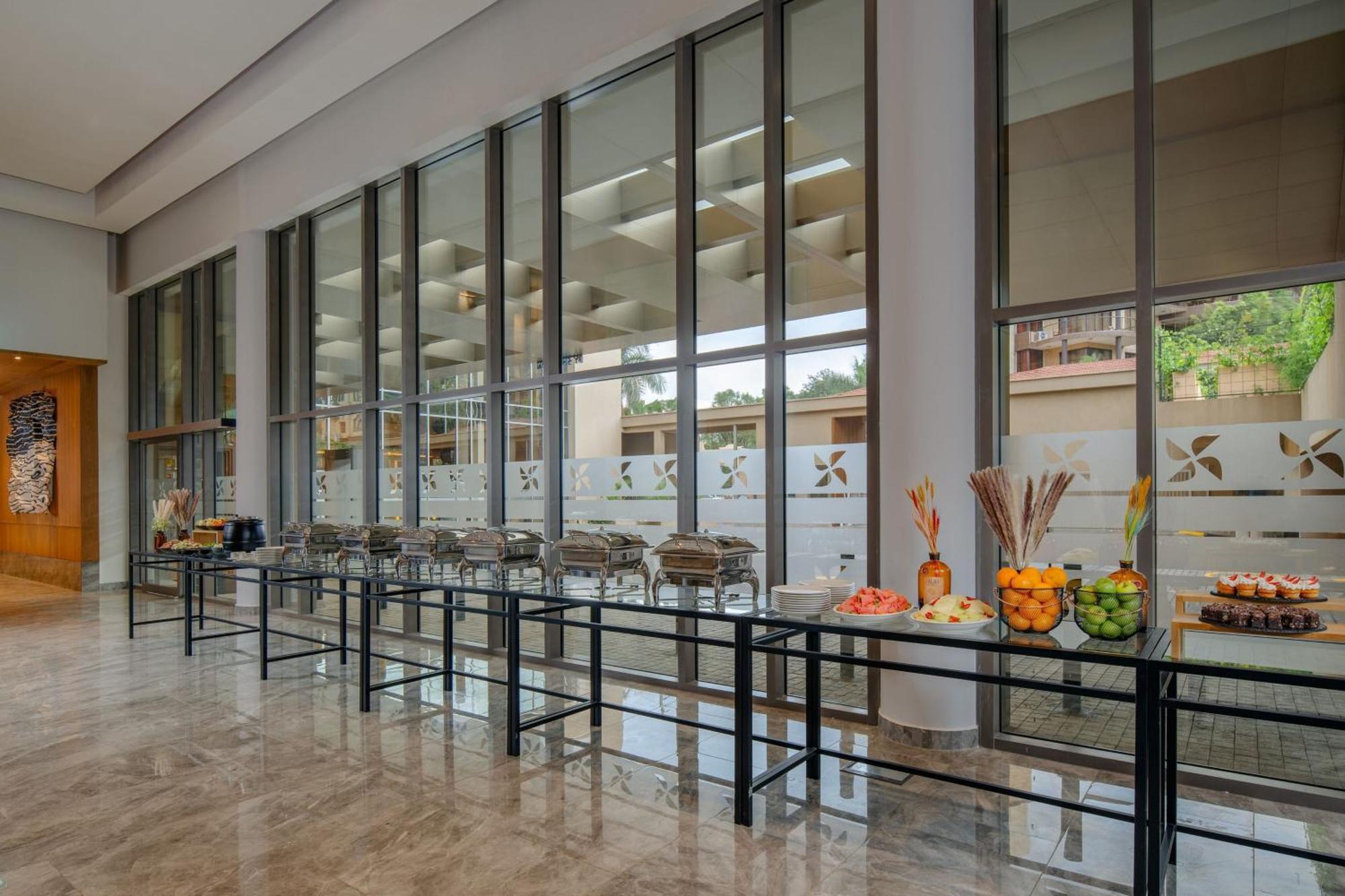 Four Points By Sheraton คัมพาลา ภายนอก รูปภาพ