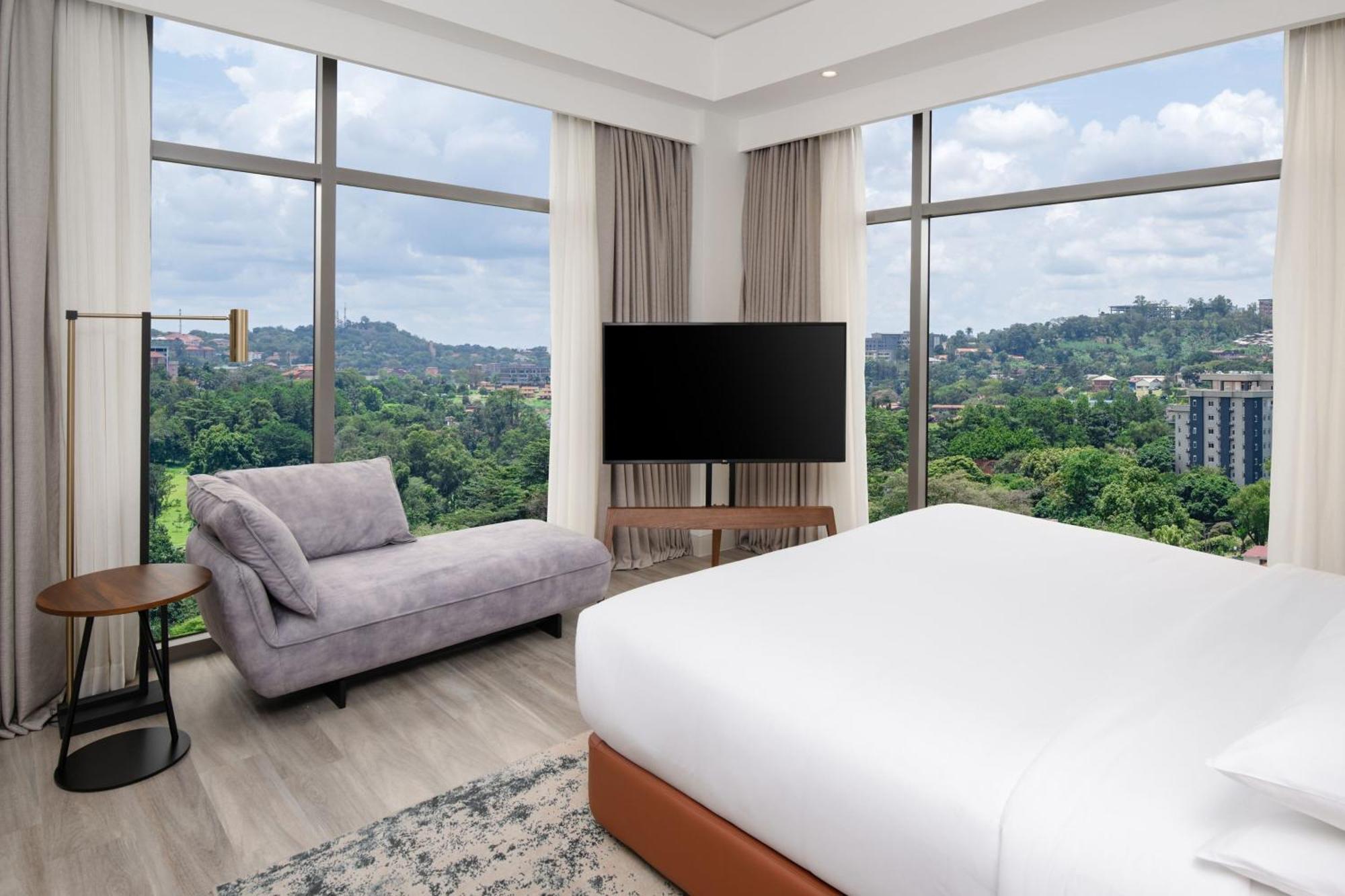 Four Points By Sheraton คัมพาลา ภายนอก รูปภาพ